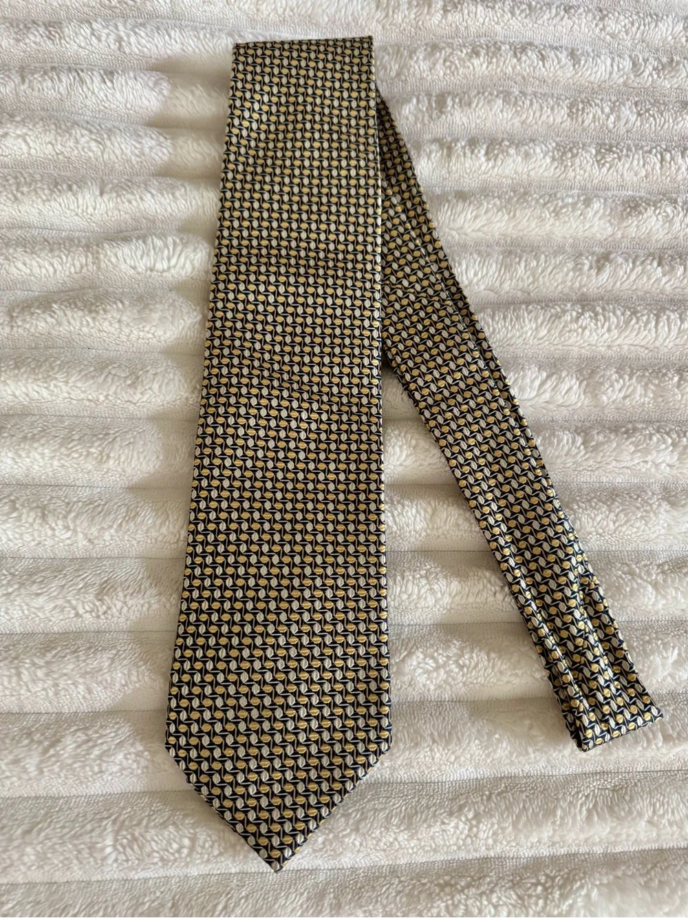 Jos. A. Bank Executive Collection Navy Blue Gold Silk Tie